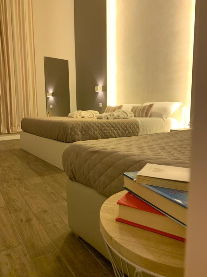 La Banchina Holiday Rooms Trani Exterior foto